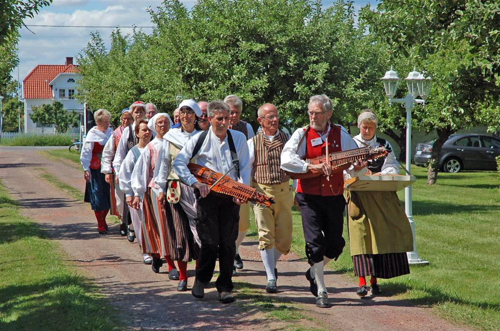 Inmarsch från grindarna